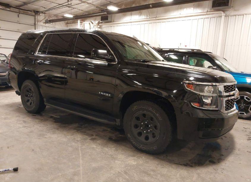 2019 Chevrolet Tahoe LT (VIN 1GNSCBKC1KR387148) main photo