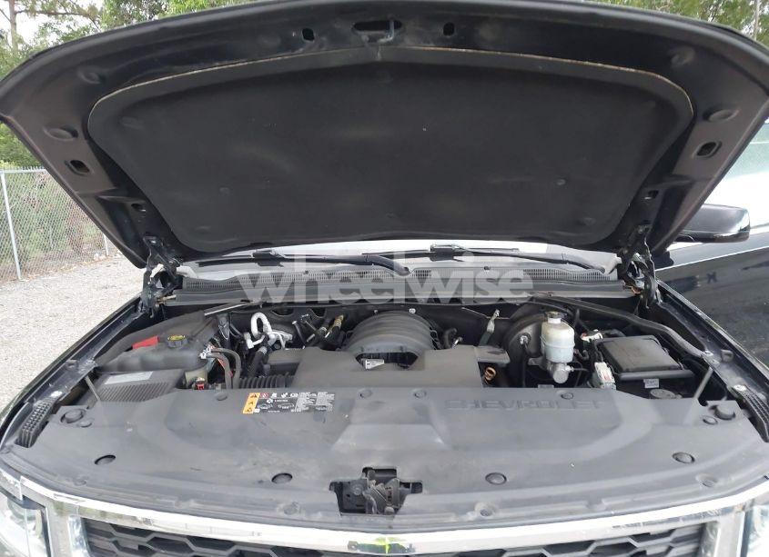 Photo 10 of 2020 Chevrolet Tahoe 2WD LT (VIN 1GNSCBKC1LR182348)