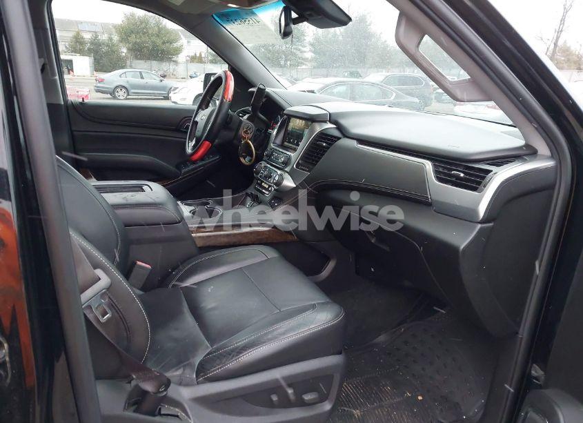 Photo 5 of 2015 Chevrolet Tahoe LT (VIN 1GNSCBKC2FR121370)