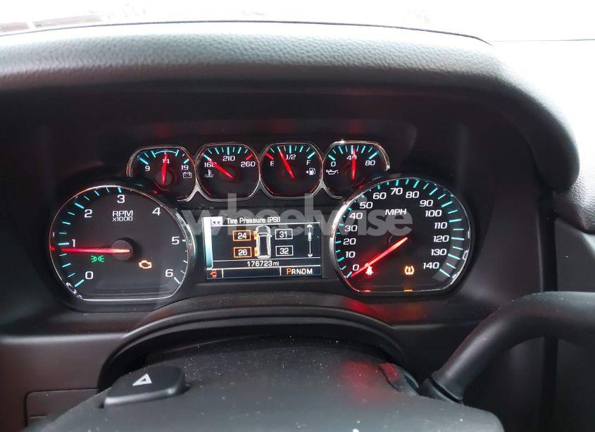 Photo 7 of 2015 Chevrolet Tahoe LT (VIN 1GNSCBKC2FR121370)