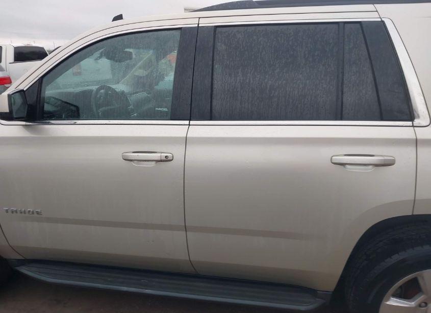 Photo 14 of 2015 Chevrolet Tahoe LT (VIN 1GNSCBKC2FR137276)