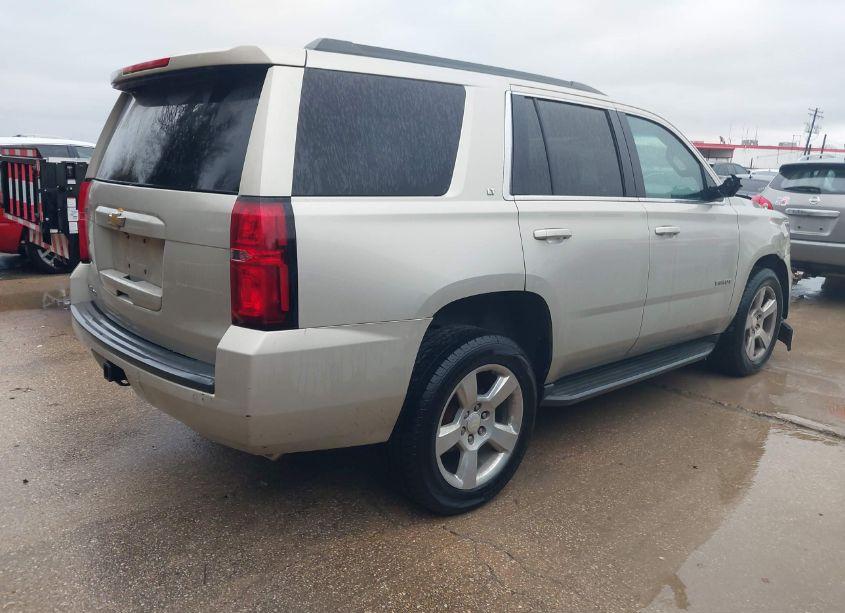 Photo 4 of 2015 Chevrolet Tahoe LT (VIN 1GNSCBKC2FR137276)