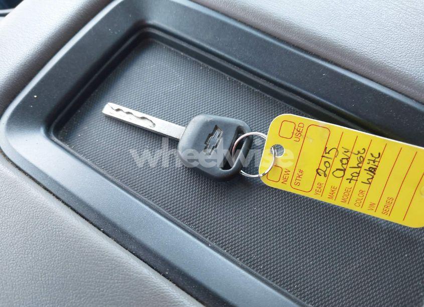 Photo 11 of 2015 Chevrolet Tahoe LT (VIN 1GNSCBKC2FR182976)