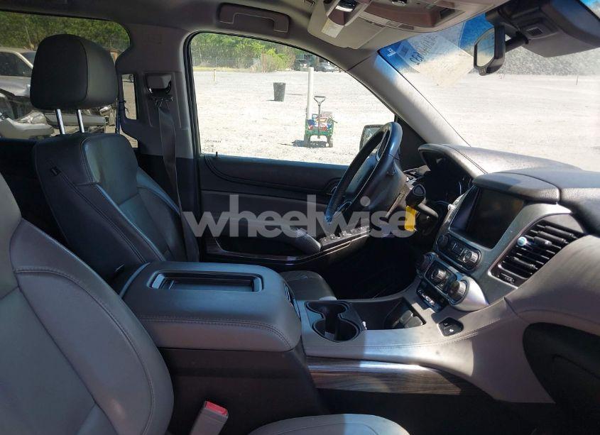 Photo 5 of 2015 Chevrolet Tahoe LT (VIN 1GNSCBKC2FR182976)