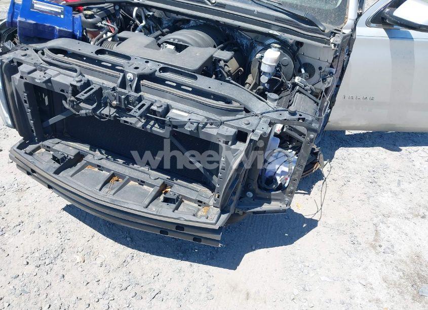 Photo 6 of 2015 Chevrolet Tahoe LT (VIN 1GNSCBKC2FR182976)