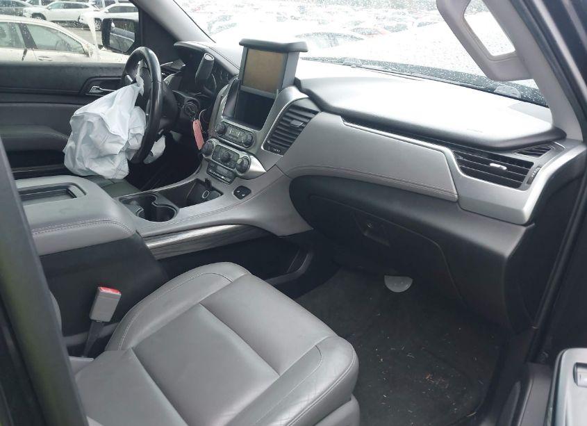 Photo 5 of 2015 Chevrolet Tahoe LT (VIN 1GNSCBKC2FR243890)