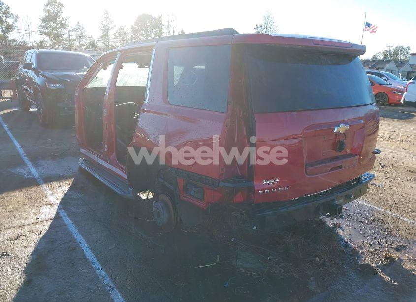 Photo 3 of 2015 Chevrolet Tahoe LT (VIN 1GNSCBKC2FR259670)