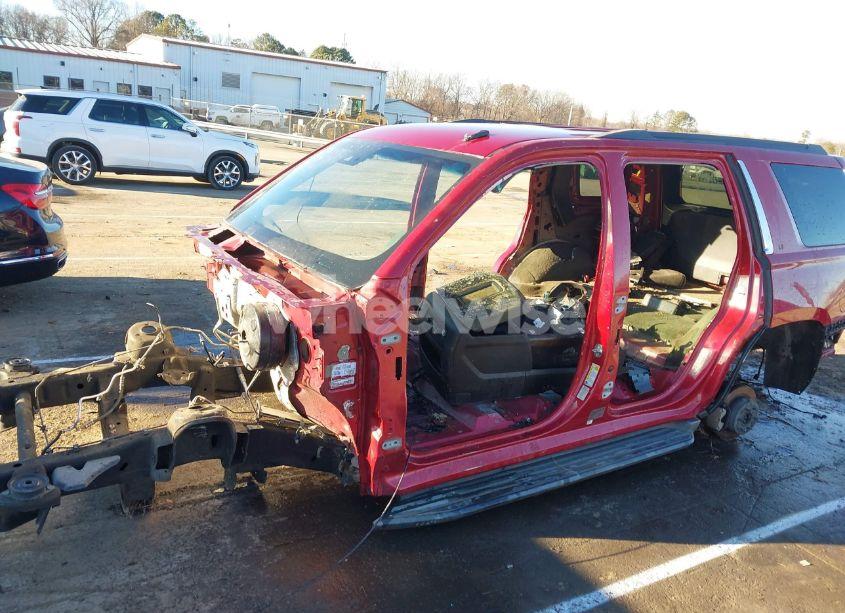 Photo 6 of 2015 Chevrolet Tahoe LT (VIN 1GNSCBKC2FR259670)