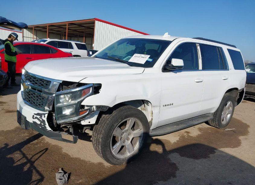 Photo 2 of 2015 Chevrolet Tahoe LT (VIN 1GNSCBKC2FR516147)