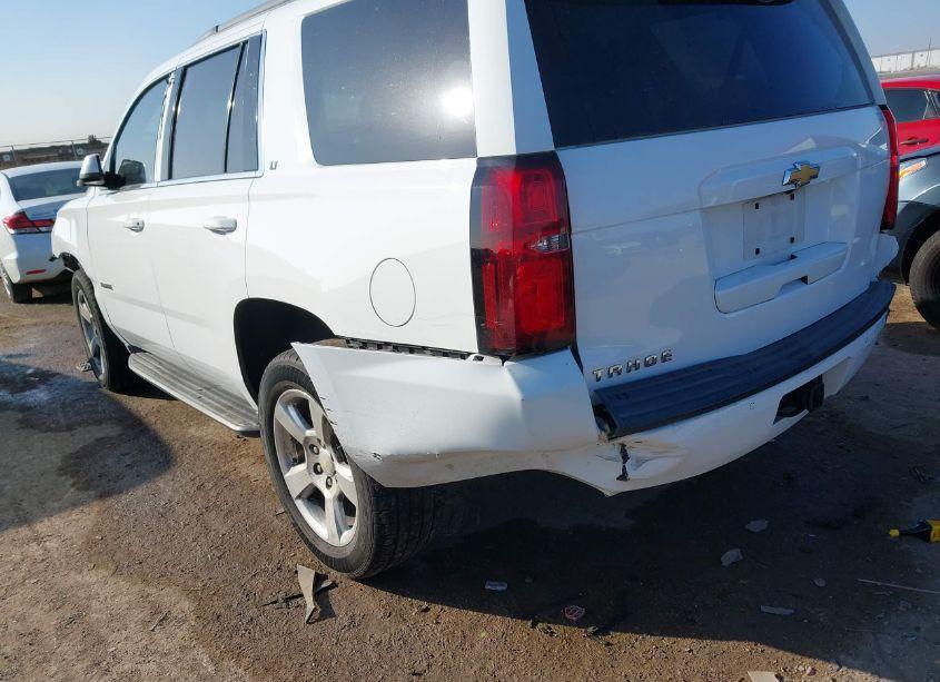 Photo 6 of 2015 Chevrolet Tahoe LT (VIN 1GNSCBKC2FR516147)