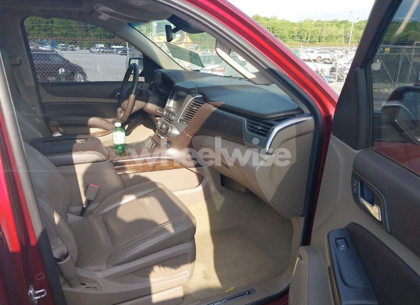 Photo 5 of 2016 Chevrolet Tahoe LT (VIN 1GNSCBKC2GR470918)