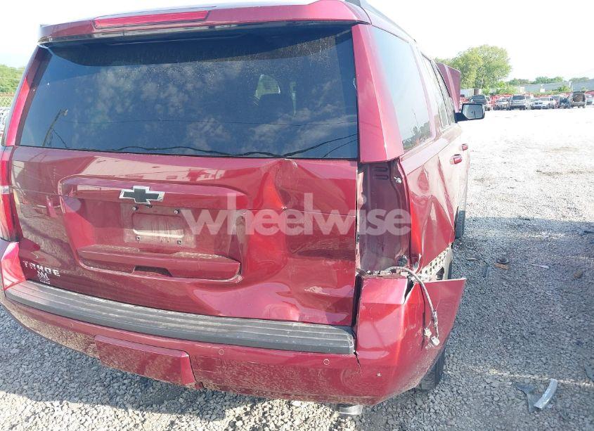 Photo 6 of 2016 Chevrolet Tahoe LT (VIN 1GNSCBKC2GR470918)