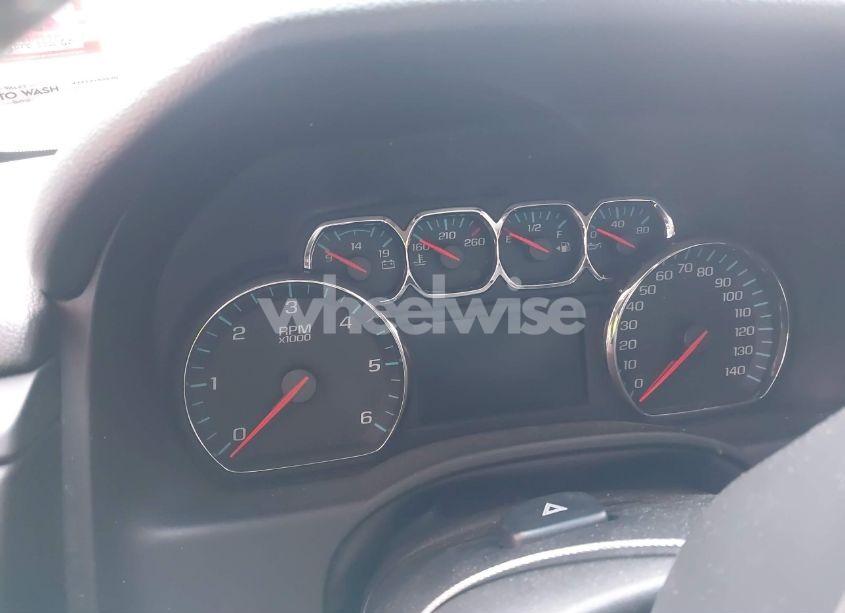 Photo 7 of 2017 Chevrolet Tahoe LT (VIN 1GNSCBKC2HR228485)