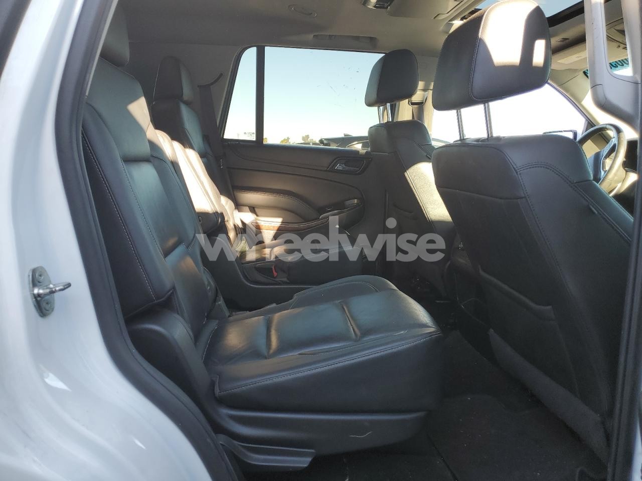 Photo 11 of 2017 CHEVROLET TAHOE C1500 LT (VIN 1GNSCBKC2HR339330)