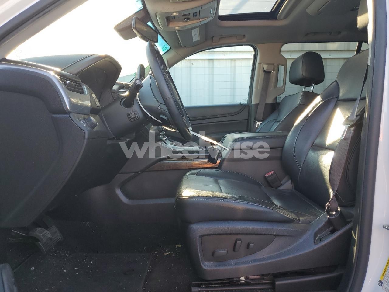 Photo 7 of 2017 CHEVROLET TAHOE C1500 LT (VIN 1GNSCBKC2HR339330)