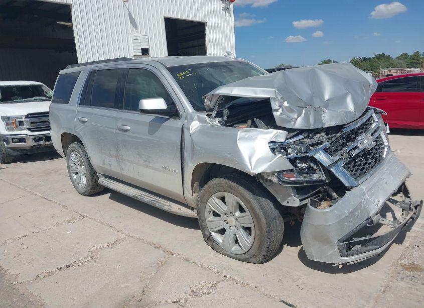 2018 Chevrolet Tahoe LT (VIN 1GNSCBKC2JR111429) main photo