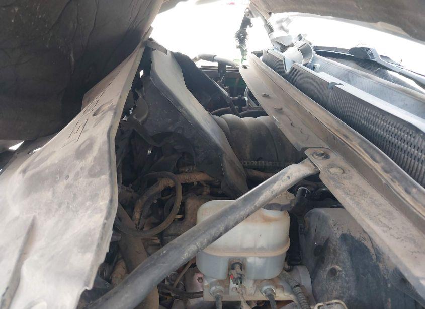 Photo 10 of 2018 Chevrolet Tahoe LT (VIN 1GNSCBKC2JR111429)