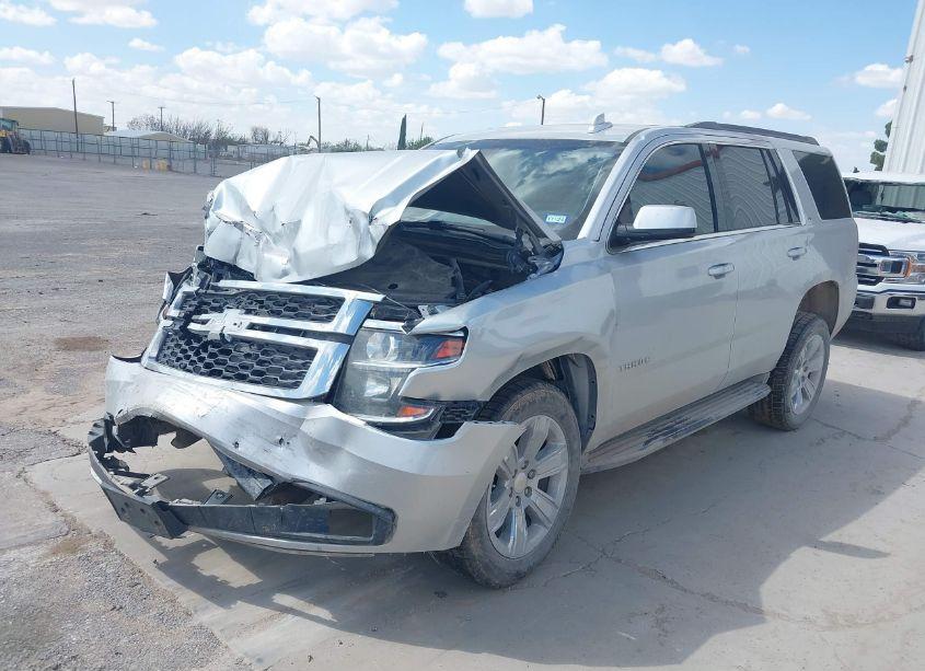 Photo 2 of 2018 Chevrolet Tahoe LT (VIN 1GNSCBKC2JR111429)