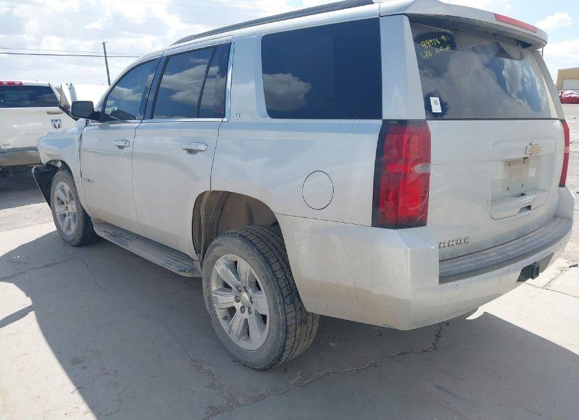 Photo 3 of 2018 Chevrolet Tahoe LT (VIN 1GNSCBKC2JR111429)
