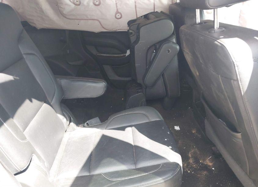 Photo 8 of 2018 Chevrolet Tahoe LT (VIN 1GNSCBKC2JR111429)