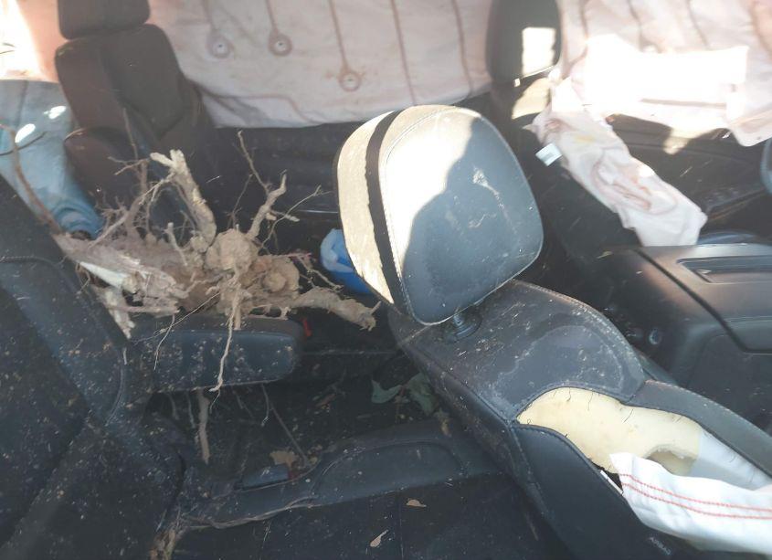 Photo 8 of 2018 Chevrolet Tahoe LT (VIN 1GNSCBKC2JR324235)