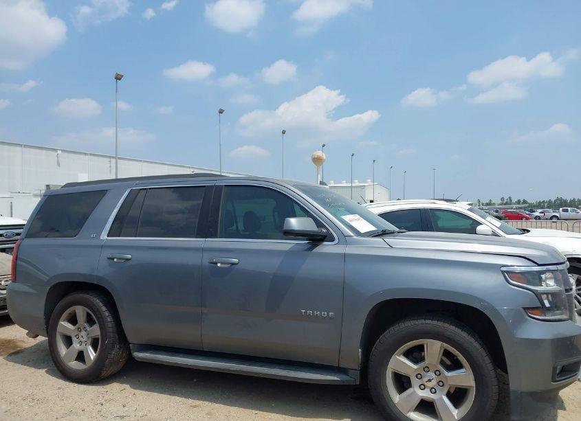 Photo 13 of 2019 Chevrolet Tahoe LT (VIN 1GNSCBKC2KR396702)