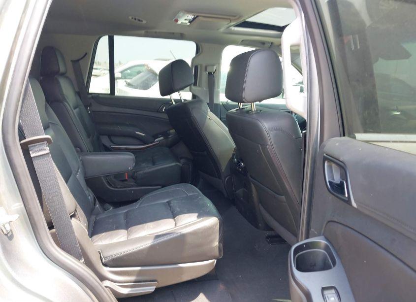 Photo 8 of 2019 Chevrolet Tahoe LT (VIN 1GNSCBKC2KR396702)