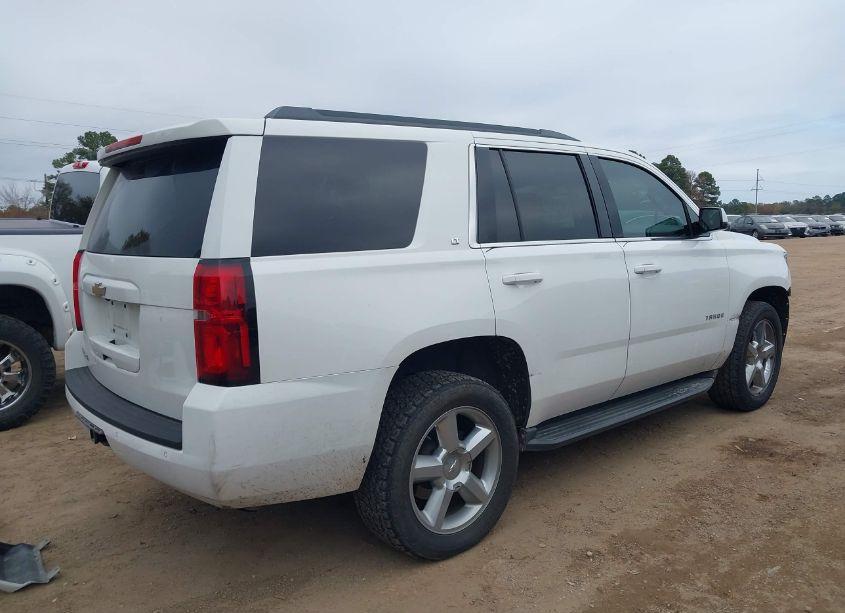 Photo 4 of 2015 Chevrolet Tahoe LT (VIN 1GNSCBKC3FR713781)