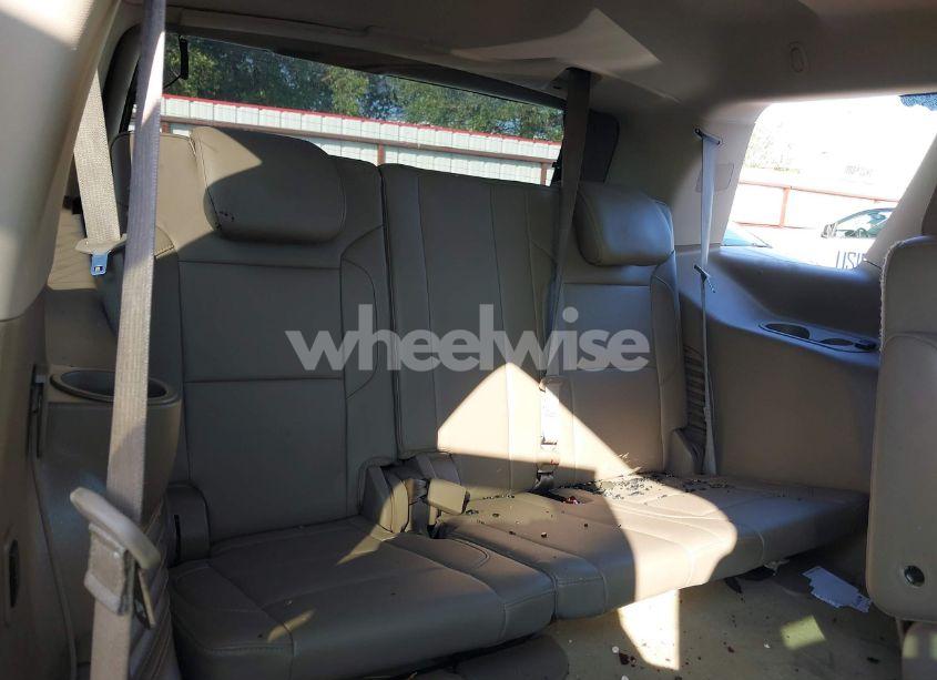 Photo 18 of 2016 Chevrolet Tahoe LT (VIN 1GNSCBKC3GR221348)