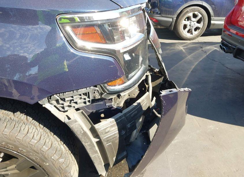 Photo 19 of 2019 Chevrolet Tahoe LT (VIN 1GNSCBKC3KR366480)