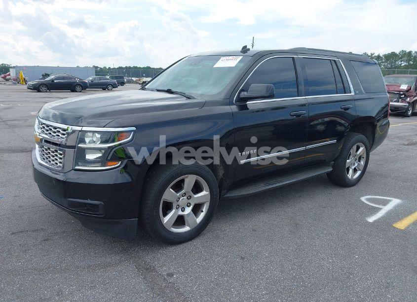 Photo 2 of 2015 Chevrolet Tahoe LT (VIN 1GNSCBKC4FR145119)