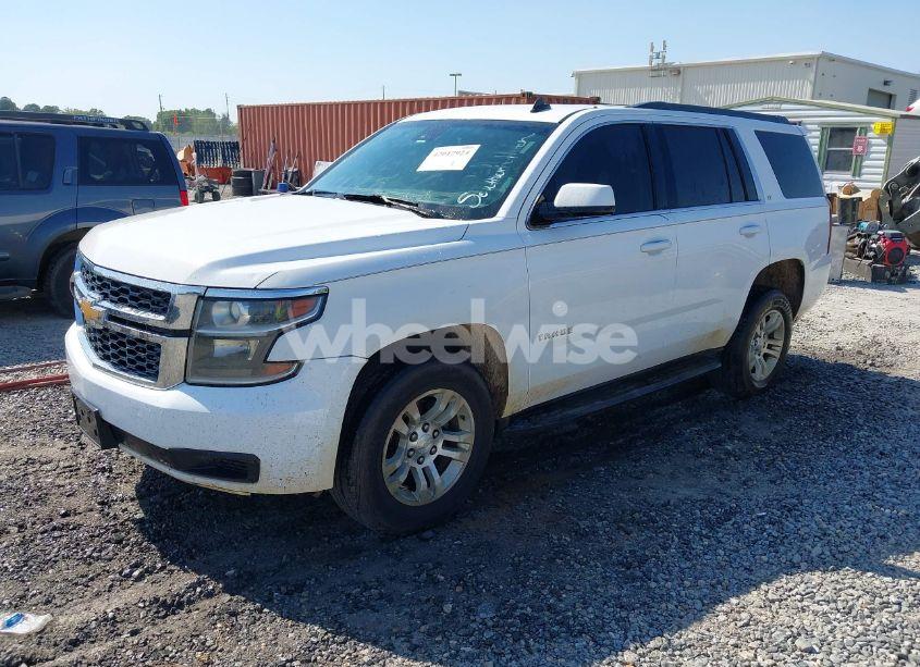 Photo 2 of 2015 Chevrolet Tahoe LT (VIN 1GNSCBKC4FR171297)
