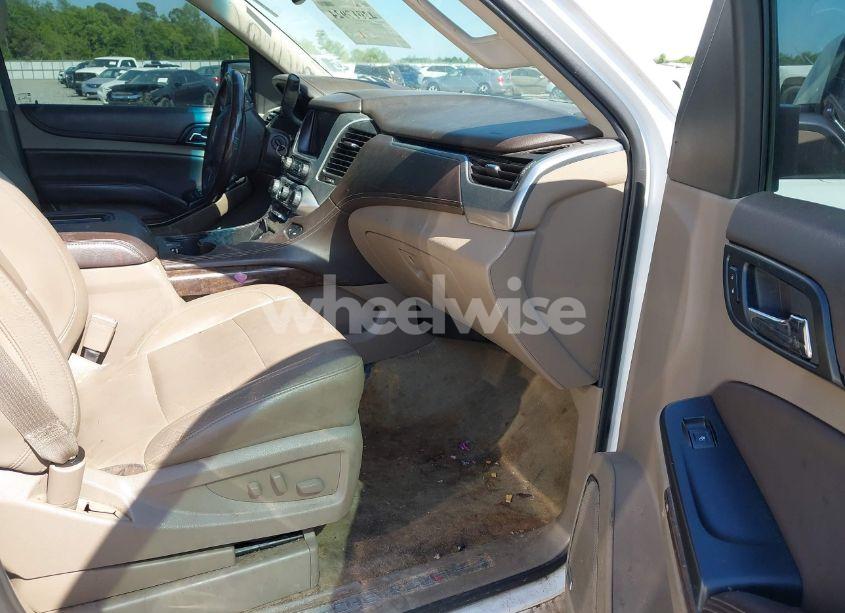 Photo 5 of 2015 Chevrolet Tahoe LT (VIN 1GNSCBKC4FR171297)