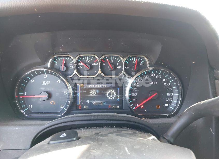 Photo 7 of 2015 Chevrolet Tahoe LT (VIN 1GNSCBKC4FR171297)