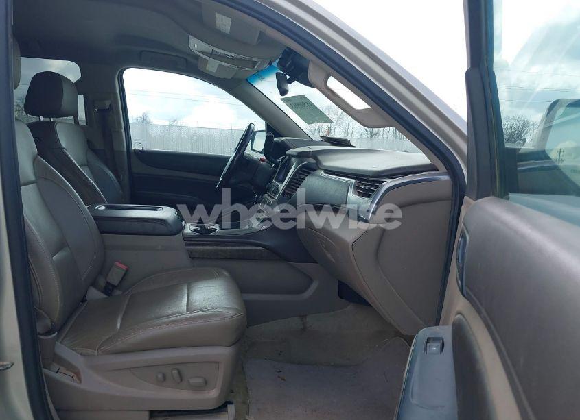 Photo 5 of 2015 Chevrolet Tahoe LT (VIN 1GNSCBKC4FR182543)