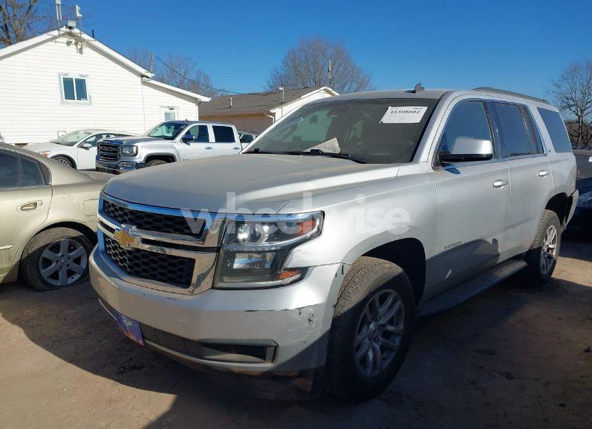 Photo 2 of 2015 Chevrolet Tahoe LT (VIN 1GNSCBKC4FR217470)