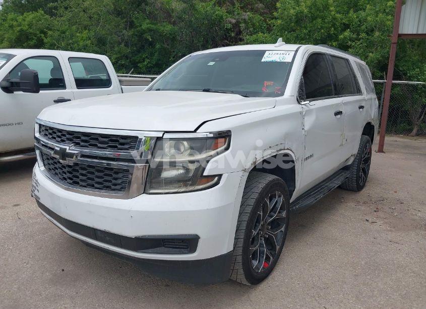 Photo 2 of 2015 Chevrolet Tahoe LT (VIN 1GNSCBKC4FR530776)
