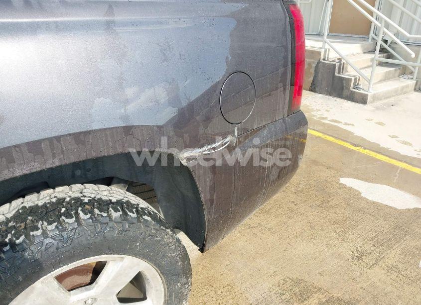 Photo 6 of 2015 Chevrolet Tahoe LT (VIN 1GNSCBKC4FR720903)