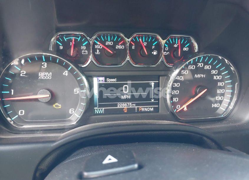 Photo 7 of 2015 Chevrolet Tahoe LT (VIN 1GNSCBKC4FR720903)
