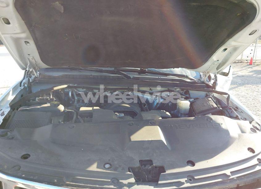 Photo 10 of 2016 Chevrolet Tahoe LT (VIN 1GNSCBKC4GR464926)