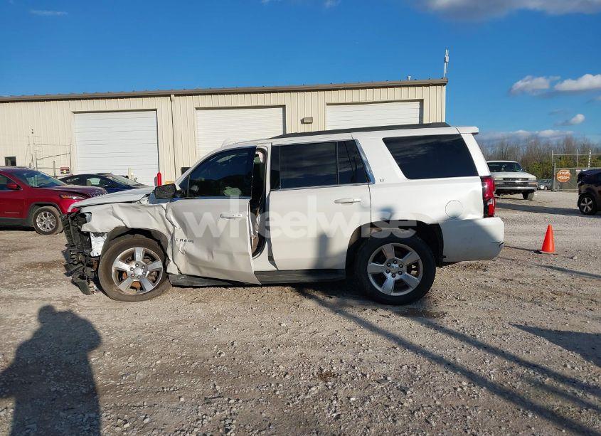 Photo 14 of 2016 Chevrolet Tahoe LT (VIN 1GNSCBKC4GR464926)