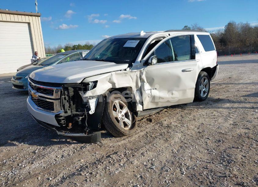 Photo 2 of 2016 Chevrolet Tahoe LT (VIN 1GNSCBKC4GR464926)