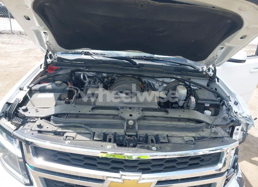 Photo 10 of 2017 Chevrolet Tahoe LT (VIN 1GNSCBKC4HR170217)