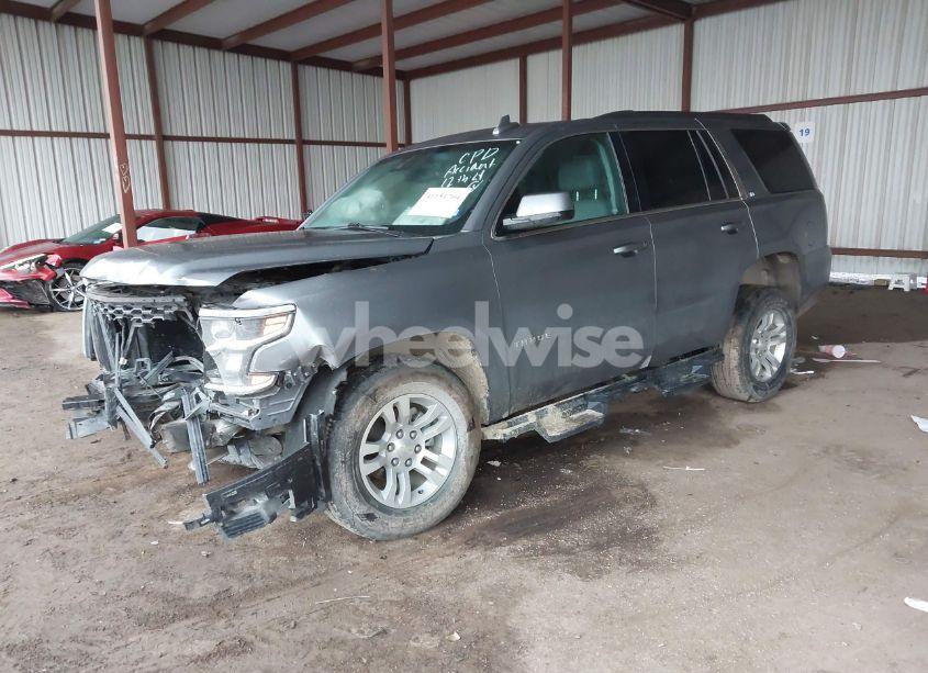 Photo 2 of 2018 Chevrolet Tahoe LT (VIN 1GNSCBKC4JR377308)