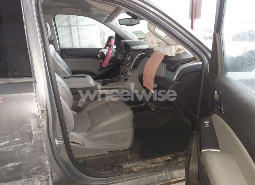 Photo 5 of 2018 Chevrolet Tahoe LT (VIN 1GNSCBKC4JR377308)