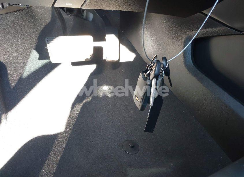 Photo 11 of 2019 Chevrolet Tahoe LT (VIN 1GNSCBKC4KR147432)