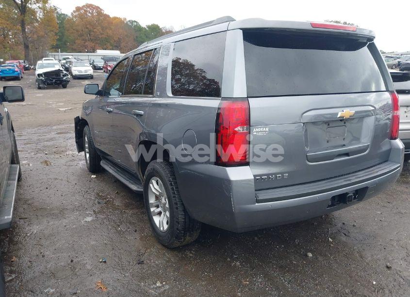 Photo 3 of 2019 Chevrolet Tahoe LT (VIN 1GNSCBKC4KR147432)