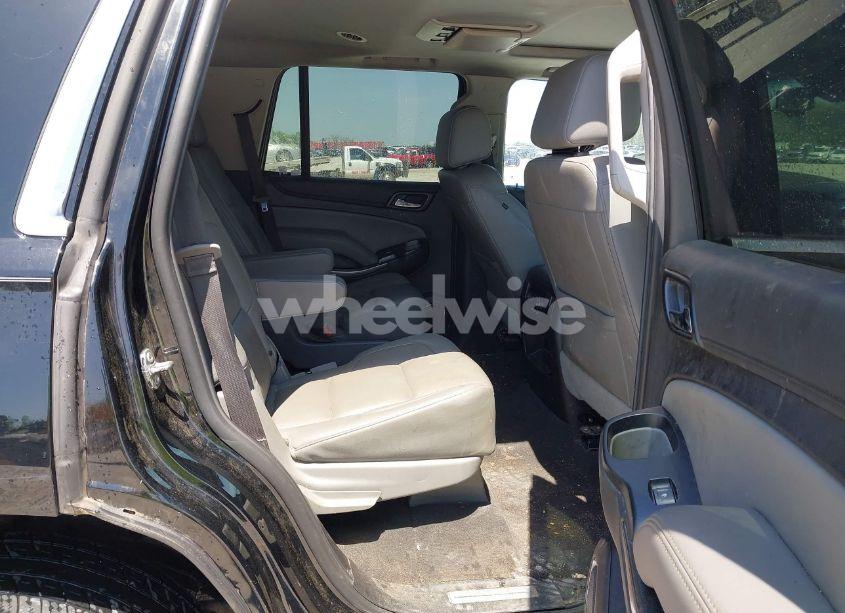 Photo 8 of 2019 Chevrolet Tahoe LT (VIN 1GNSCBKC4KR231153)