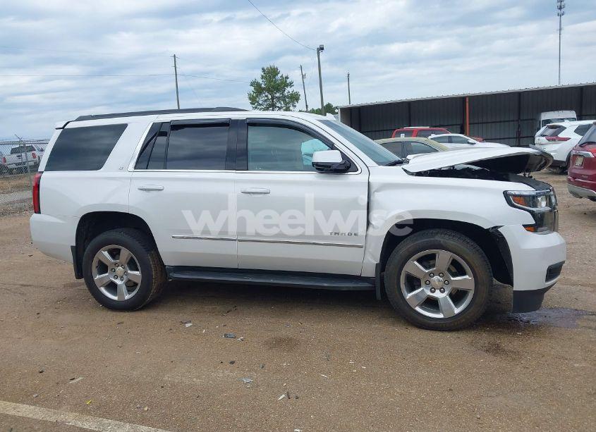 Photo 13 of 2020 Chevrolet Tahoe 2WD LT (VIN 1GNSCBKC4LR181887)