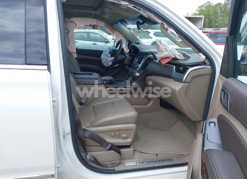 Photo 5 of 2020 Chevrolet Tahoe 2WD LT (VIN 1GNSCBKC4LR181887)